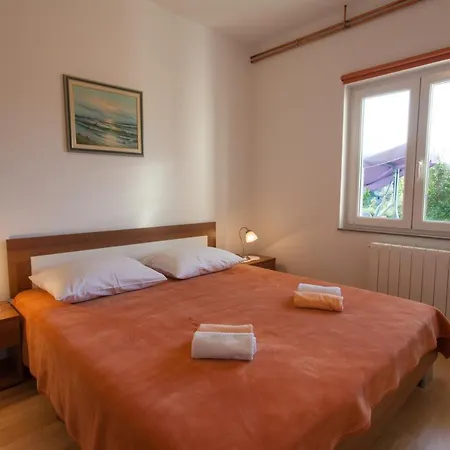 Jadranka Quiet & Near The Beach! Daire Krk Town