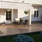 Apartamento Jadranka Quiet & Near The Beach! *