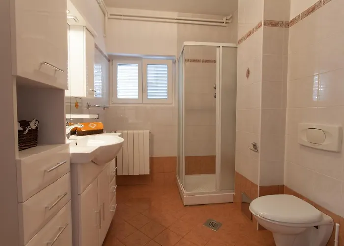 Apartmán Jadranka Quiet & Near The Beach! *